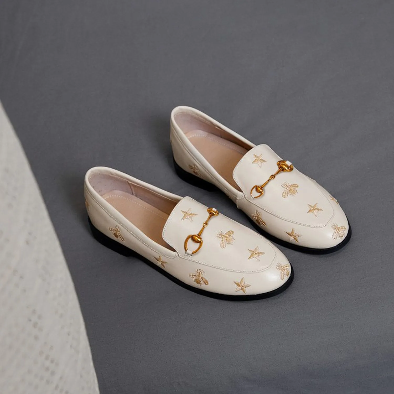 Women Classic Bee and Star Leather Loafers